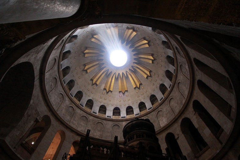 jerusalem-christian-quarter-church-of-the-holy-sepulchre-dome-above-christs-tomb-large