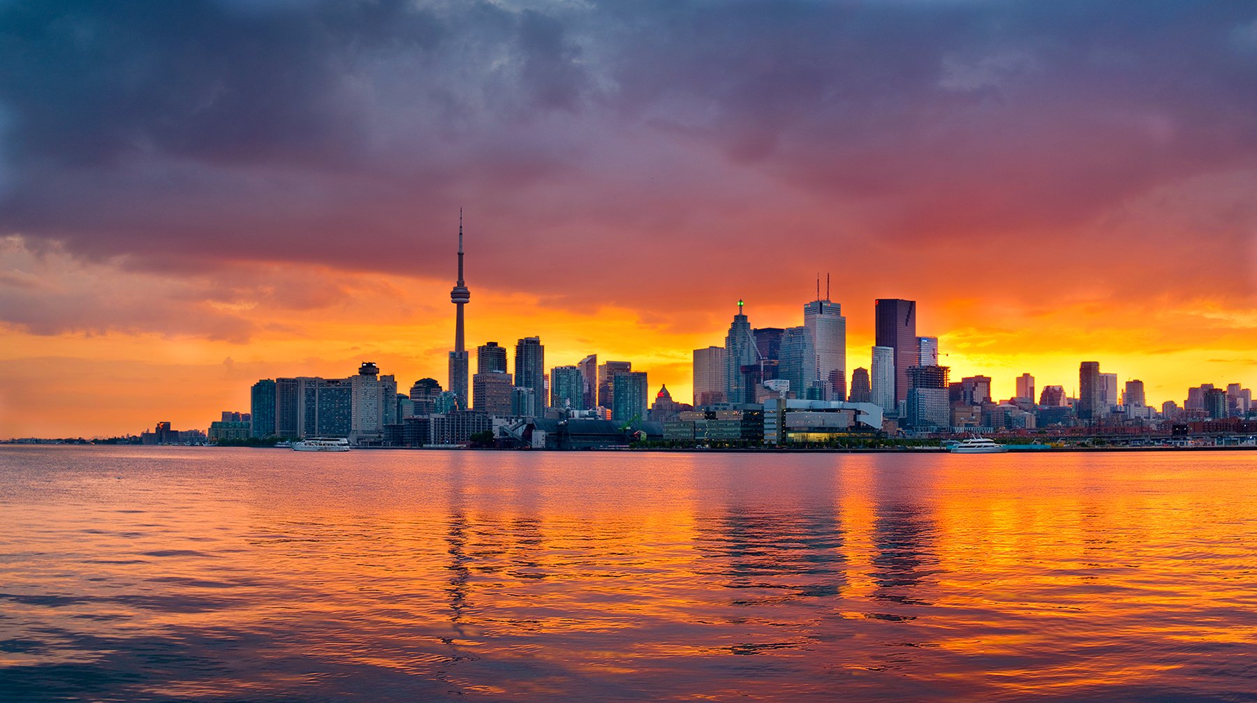 After-the-storm Toronto Skyline horizon.jpg