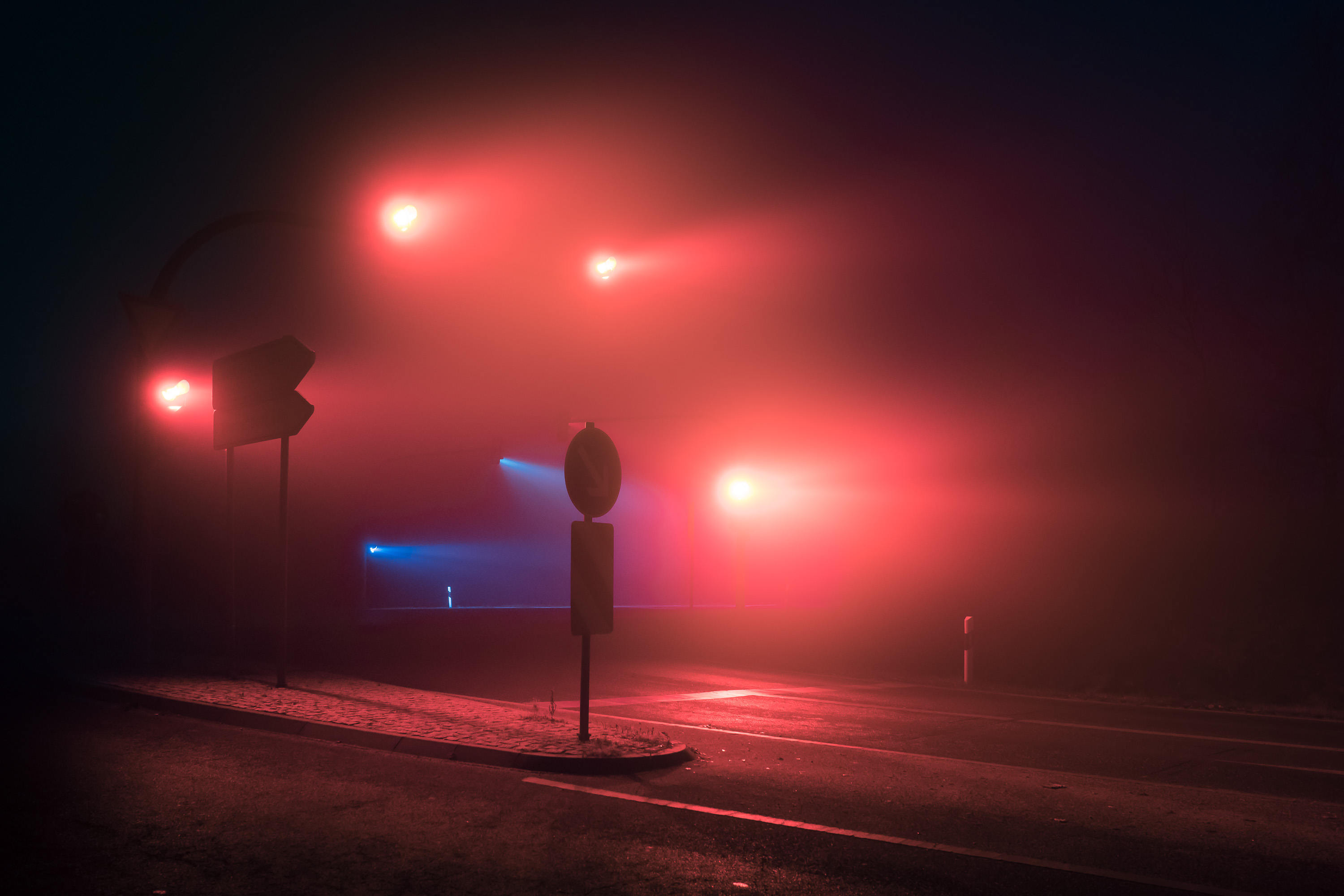 traffic-lights-3000x2000-night-mist-fog-hd-9217