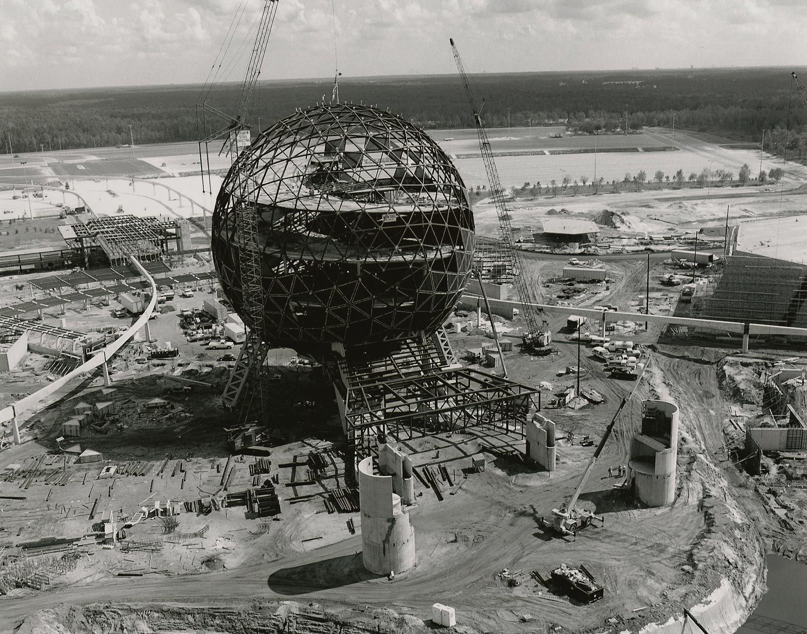 EPCOT Center was constructed for an estimated $800 million to $1.4 ...