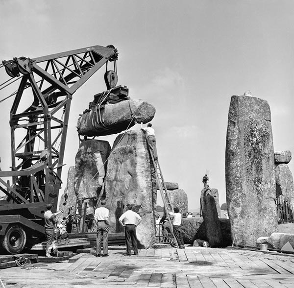 Repairing Stonehenge - 1920 - English Heritage Blog