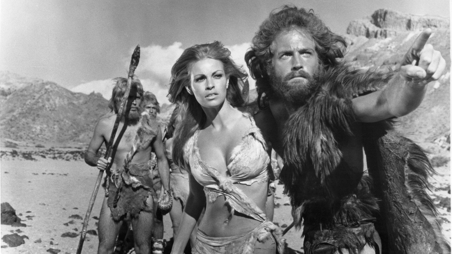 Classic Hollywood: Raquel Welch reflects on her life as a sex symbol and movie star - Los Angeles Times