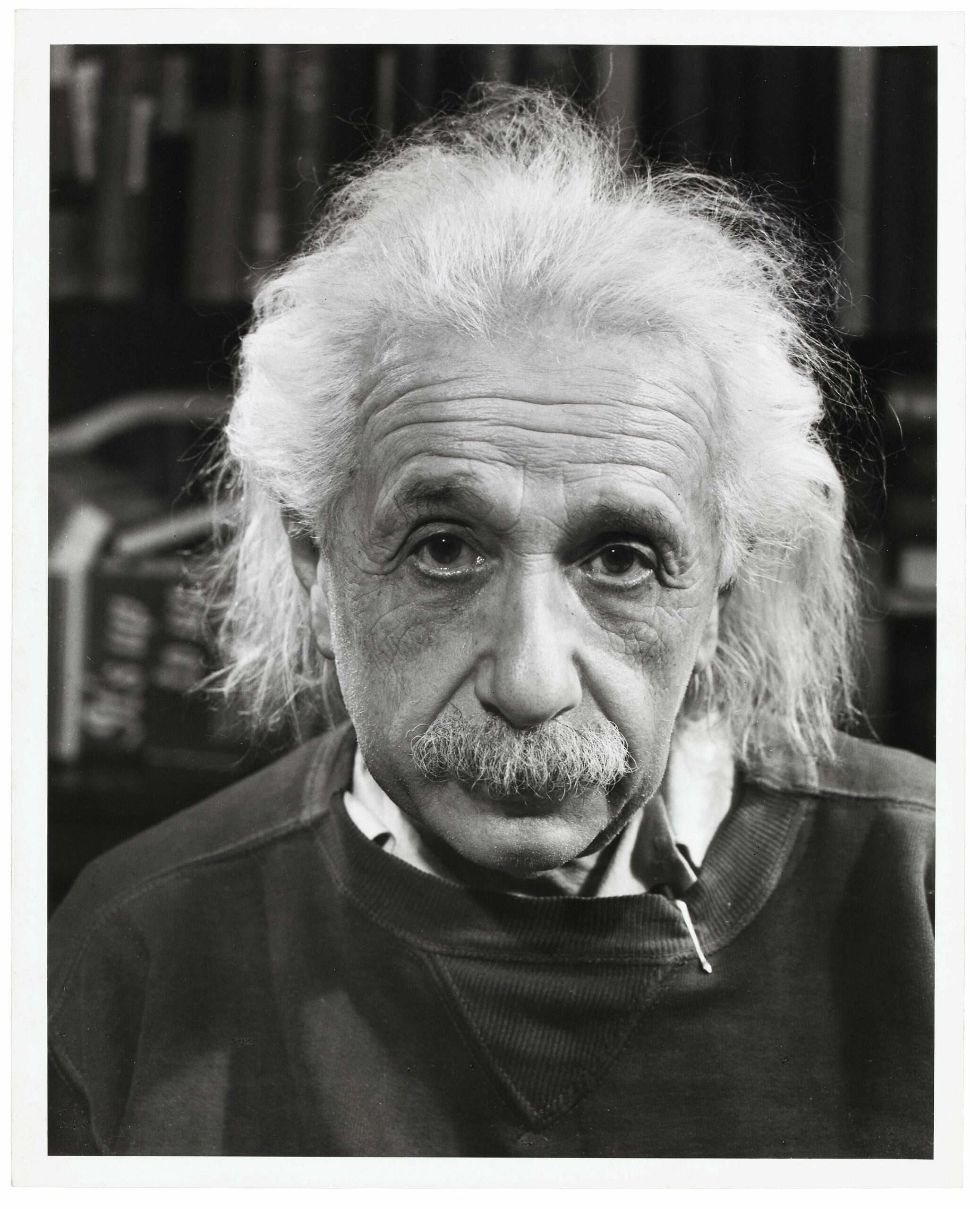 Albert Einstein, 1947 | Albert einstein photo, Portrait, Albert einstein