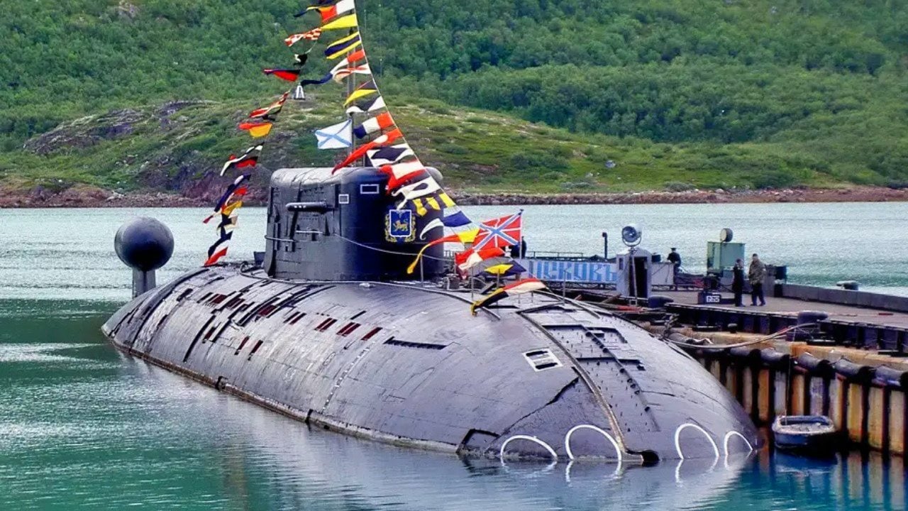 Sierra II-Class Submarine