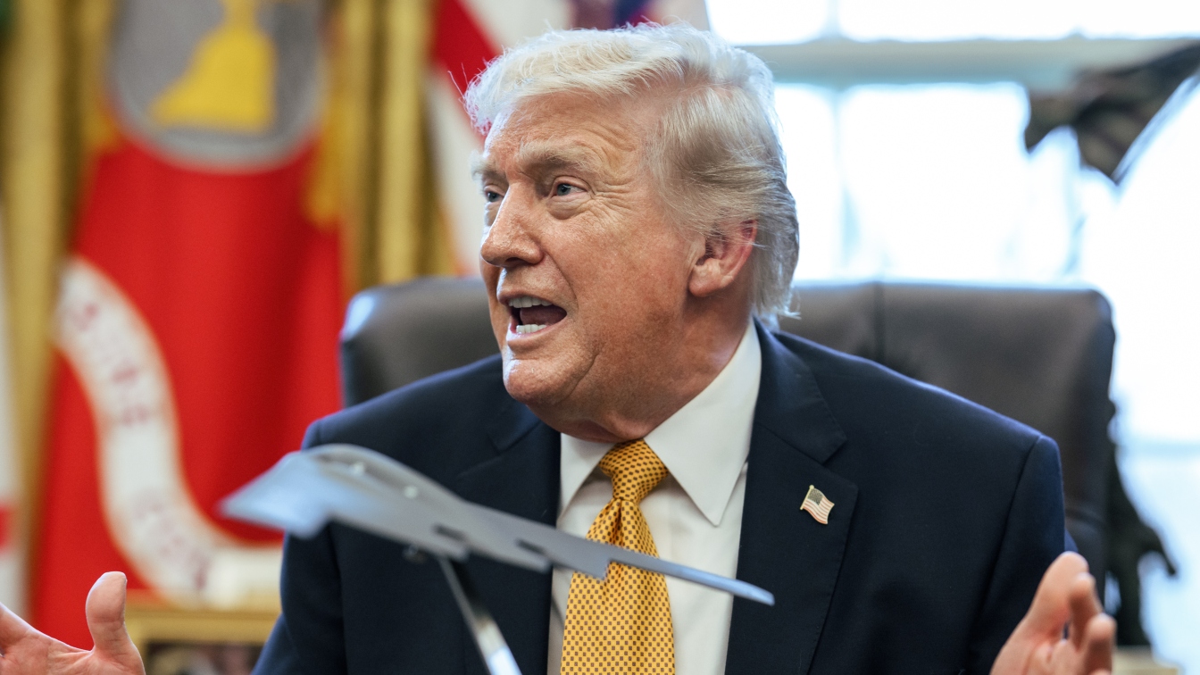 President Donald J. Trump signs an Executive Order creating an anti-fraud task force to be led by Vice President JD Vance, Monday, March 16, 2026, in the Oval Office. (Official White House Photo by Molly Riley)