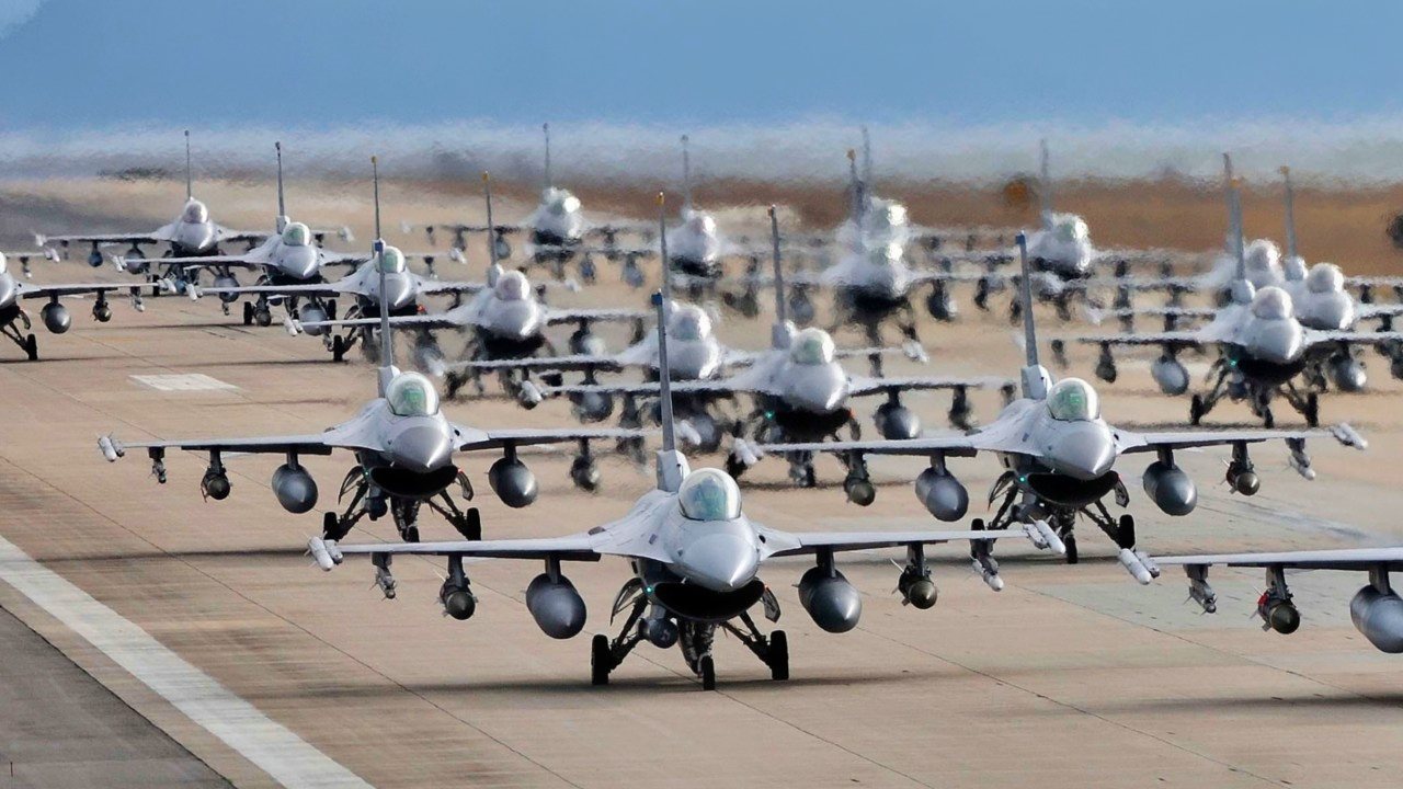 F-16 Fighting Falcon Fighters