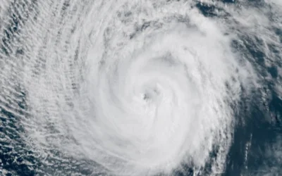 Hurricane Fausto moving toward Hawaiʻi, dangerous surf forecast