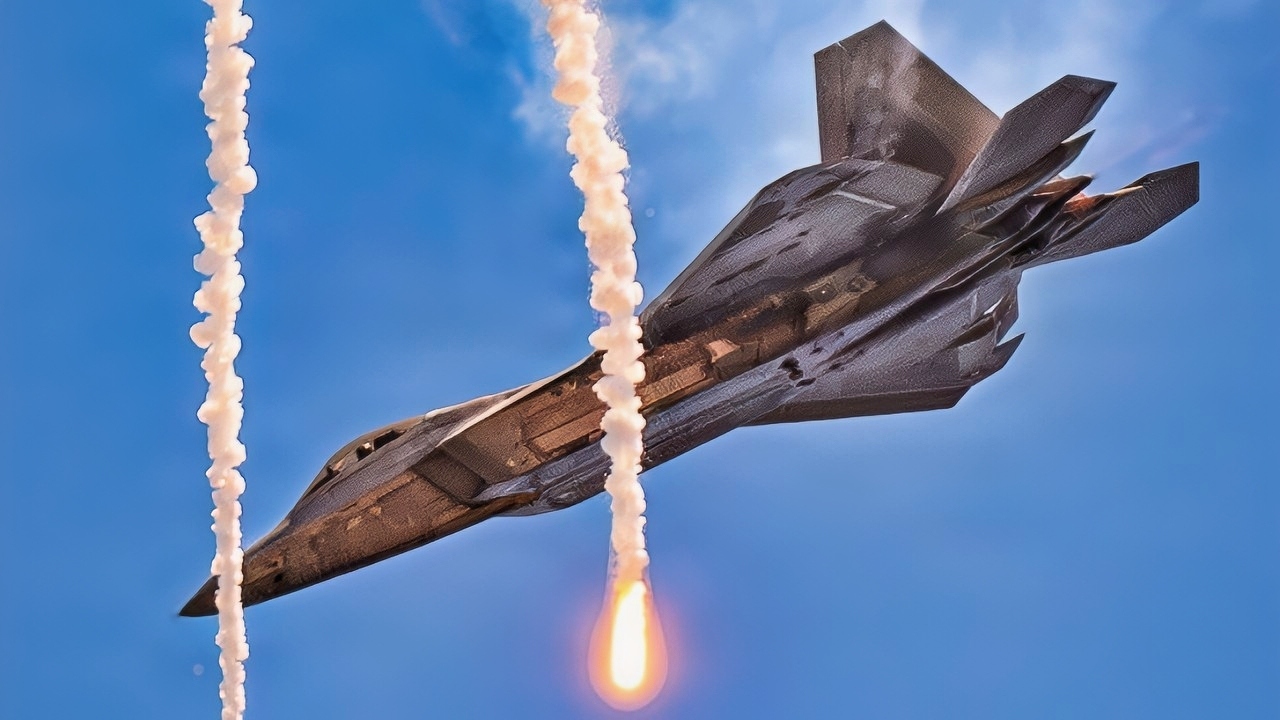 U.S. Air Force Capt. Nick “Laz” Le Tourneau, pilot and commander of the F-22 Raptor Aerial Demonstration Team, performs an aerial demonstration at Air Dot Show Tour Fort Lauderdale, Florida, May 9, 2026. Capt. Le Tourneau showcased the unmatched capabilities of the F-22 by performing a series of combat maneuvers. (U.S. Air Force photo by Staff Sgt. Mary Bowers)