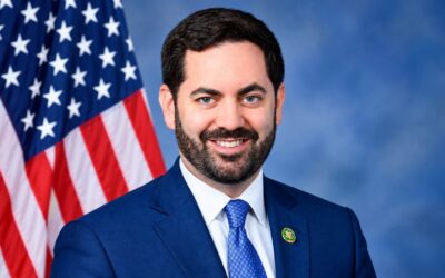 Democrat Crosses Party Lines With Surprise Endorsement in Must-Win House Race