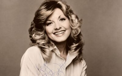 Dolly Parton’s Sister Reveals Why the Star Hid Cancer Battle From Family and Fans